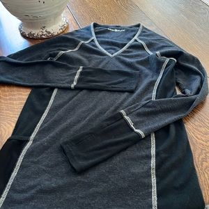 Laura Hlavac Long Sleeve